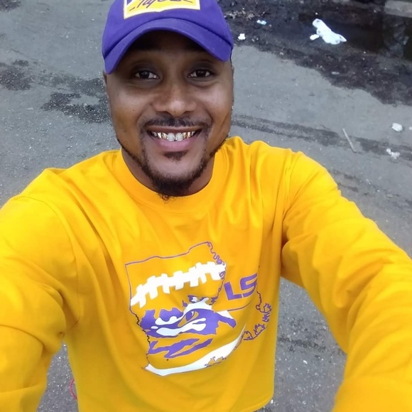 Meet your Posher, Mack - Picture 1 of 1